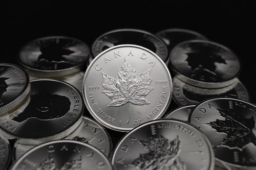 1 oz Canadian Silver Maple Leaf O8682